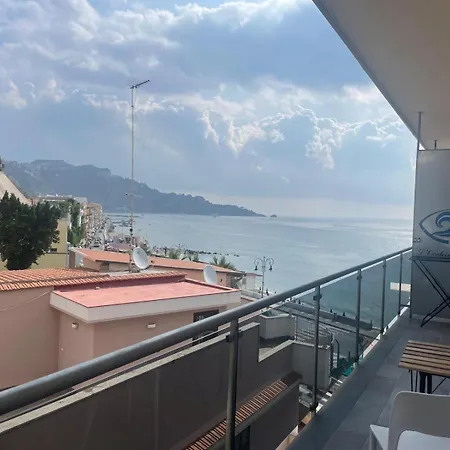 Σπίτι διακοπών L' Occhio Del Mare Giardini Naxos